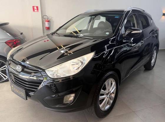 HYUNDAI IX35 2.0 MPFI GLS 4X2 16V GASOLINA 4P MANUAL HYUNDAI IX35 2.0 MPFI GLS 4X2 16V GASOLINA 4P MANUAL